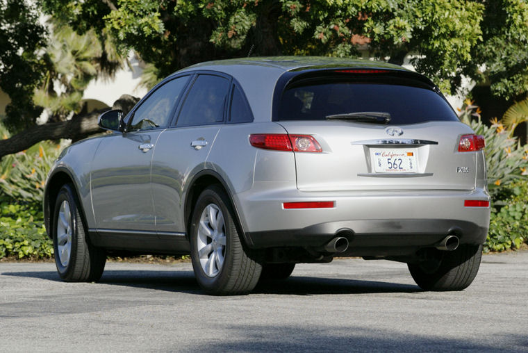 2004 Infiniti FX35 Picture