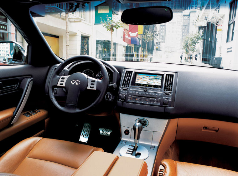 2005 Infiniti FX Cockpit Picture