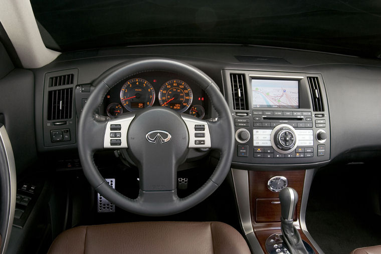 2006 Infiniti FX Cockpit Picture