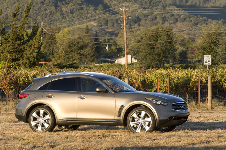 2009 Infiniti FX50 S Picture