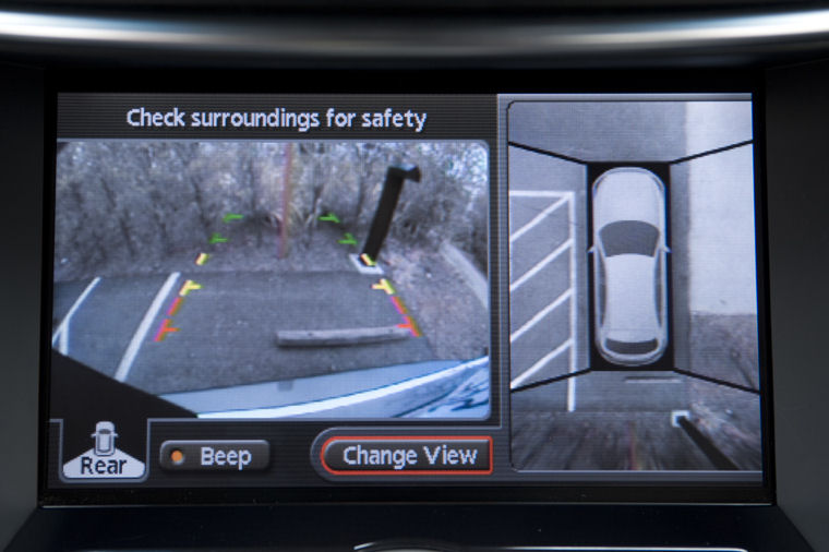 2011 Infiniti FX50 RearView Screen Picture