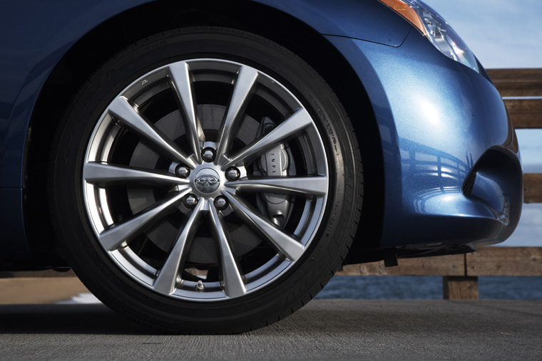 2011 Infiniti G37 Convertible Rim Picture