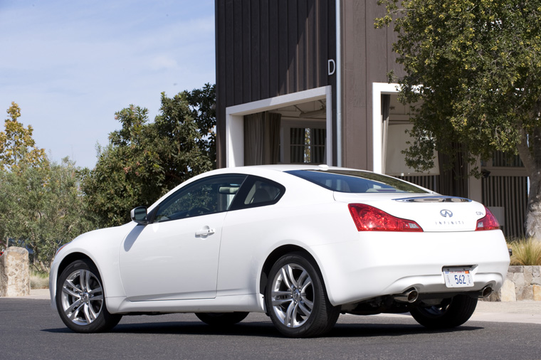 2011 Infiniti G37x Coupe Picture