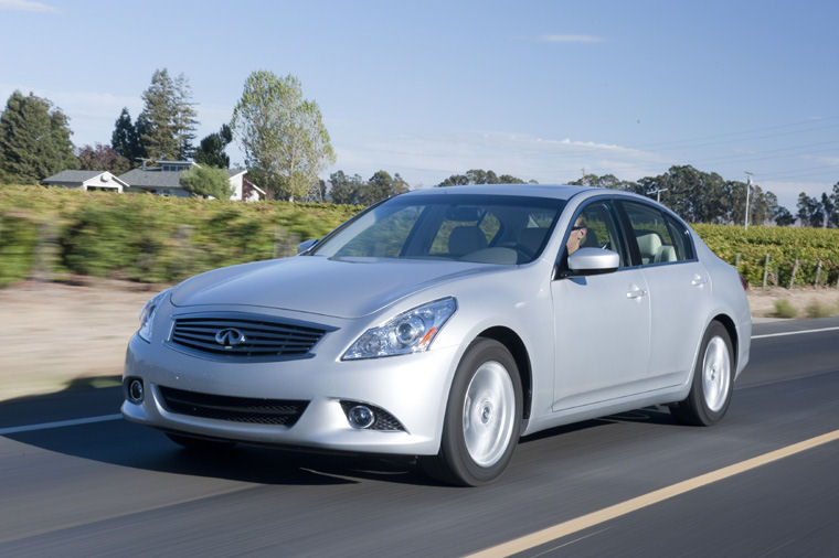 2011 Infiniti G25 Picture