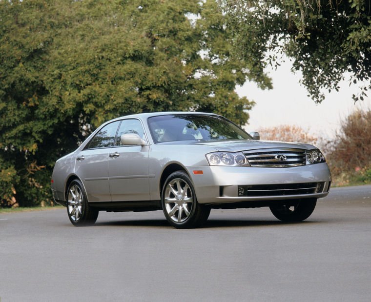 2003 Infiniti M45 Picture