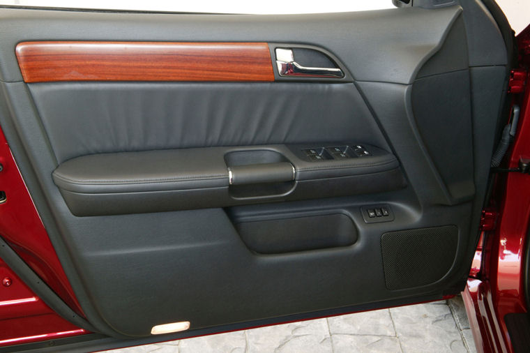 2006 Infiniti M45 Door Panel Picture