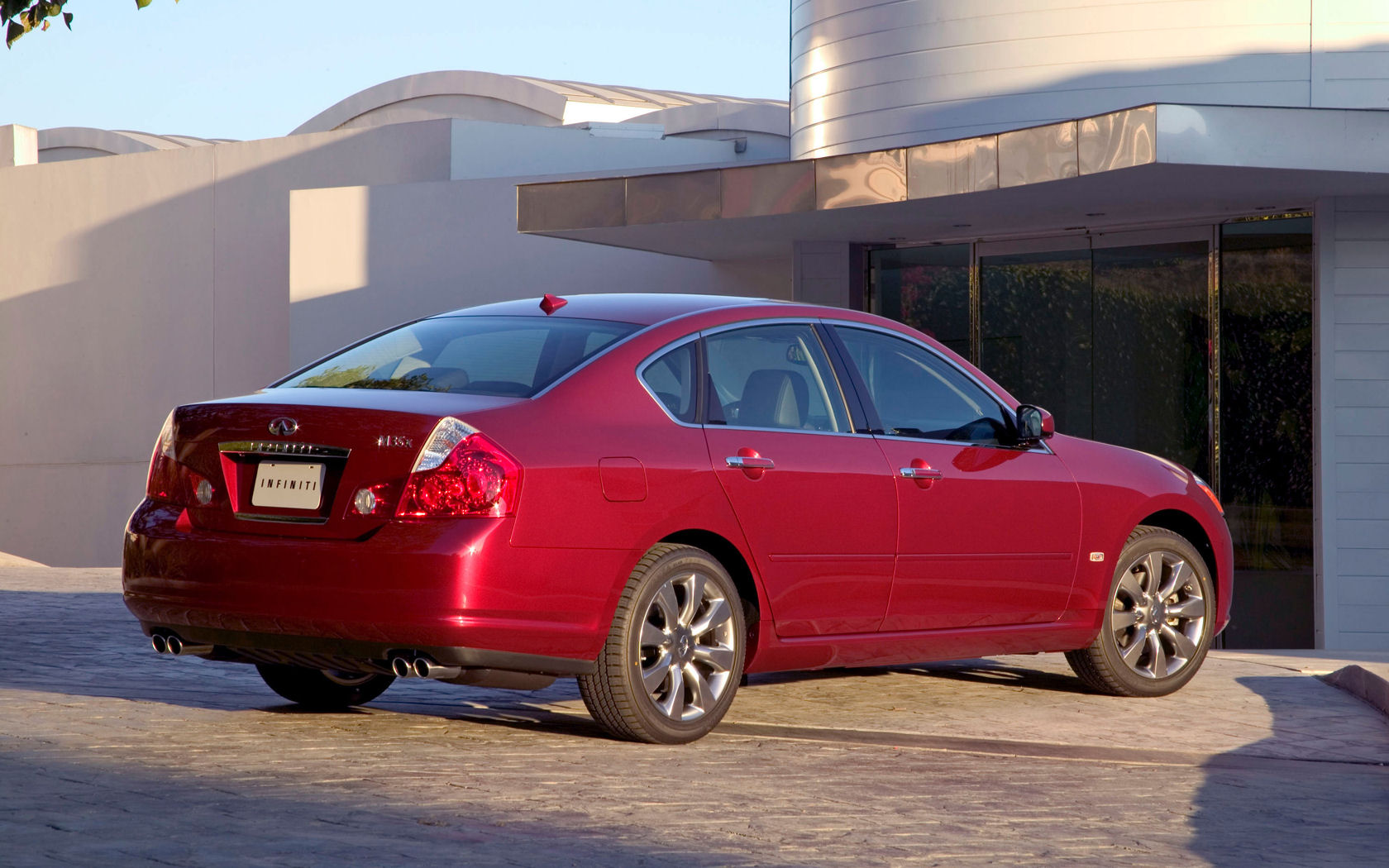 Infiniti M Desktop Wallpaper