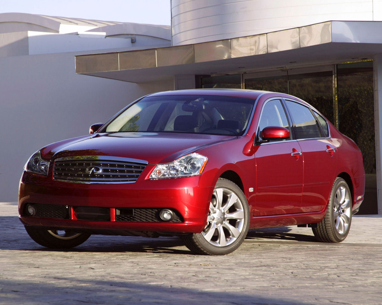 Infiniti M Desktop Wallpaper