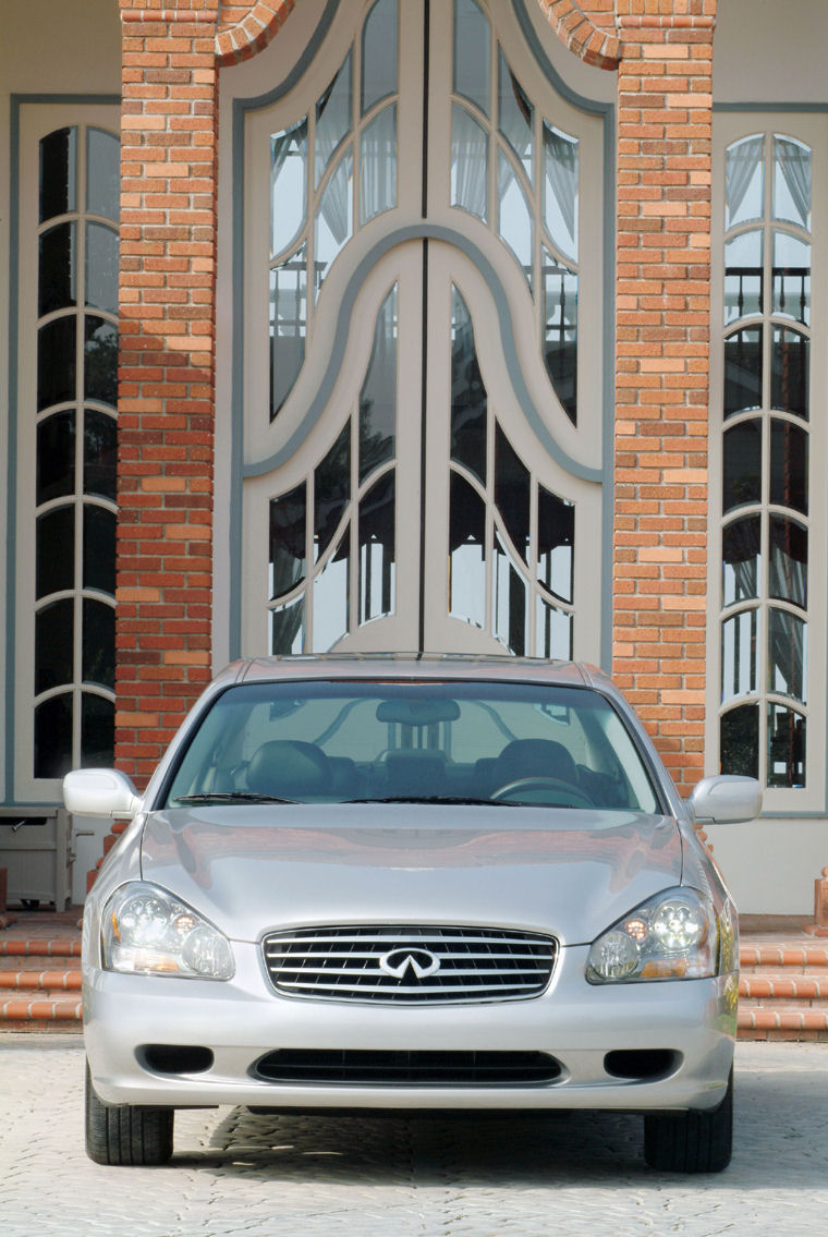 2003 Infiniti Q45 Picture