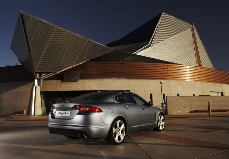 2009 Jaguar XF Picture