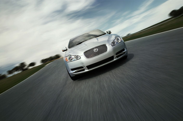 2009 Jaguar XF Picture