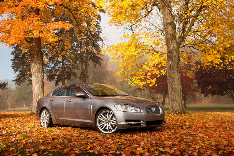 2011 Jaguar XF Supercharged Picture