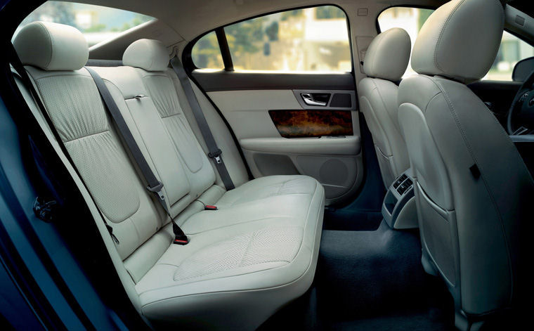 2011 Jaguar XF Rear Seats Picture