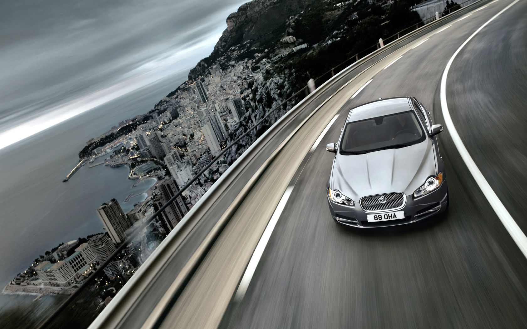 Jaguar XF Desktop Wallpaper