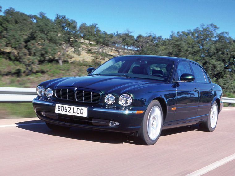 2004 Jaguar XJ8 Picture