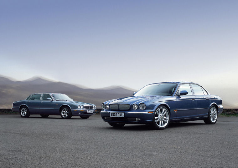 2004 Jaguar XJ8 Picture