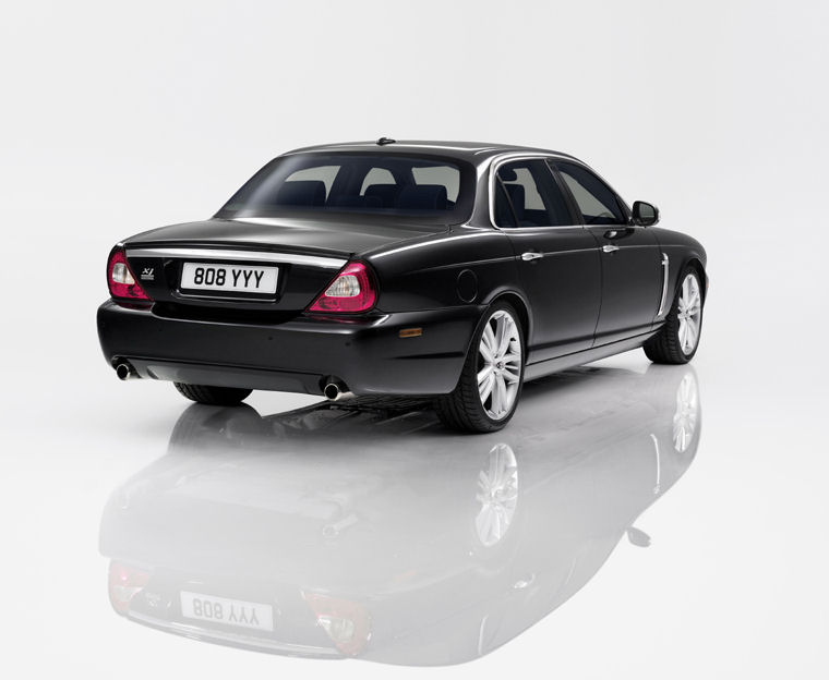 2009 Jaguar XJ Super V8 Portfolio Picture