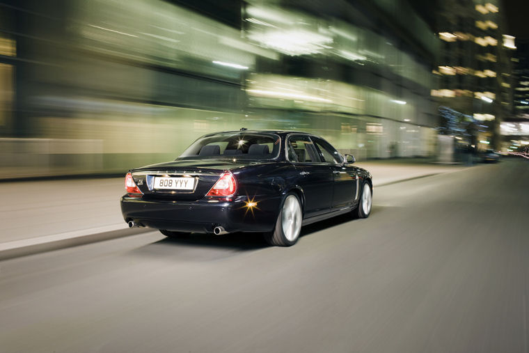 2009 Jaguar XJ8 Picture