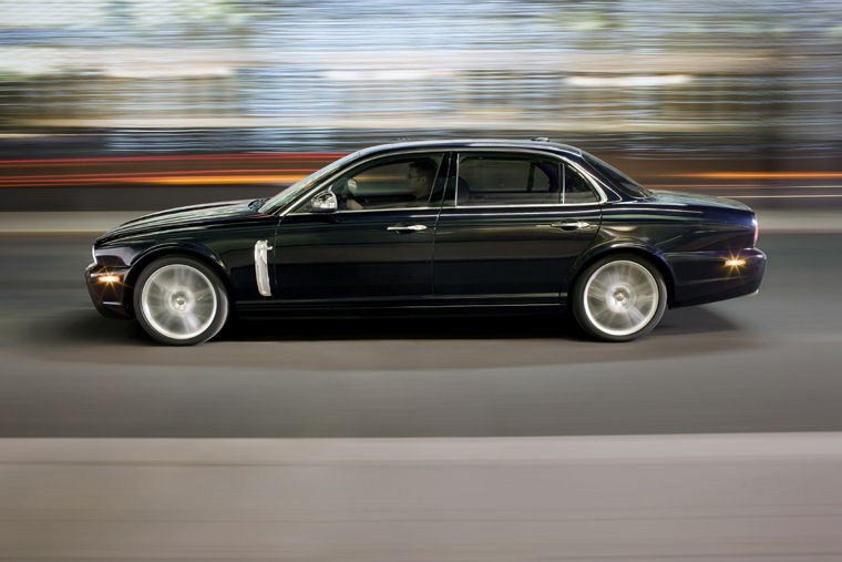 2009 Jaguar XJ8 Picture