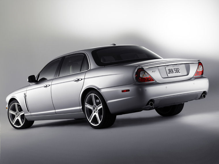 2009 Jaguar XJ8 Picture