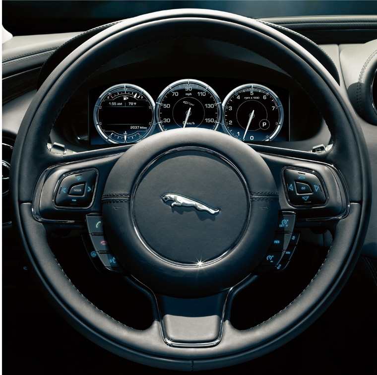 2011 Jaguar XJ Gauges Picture