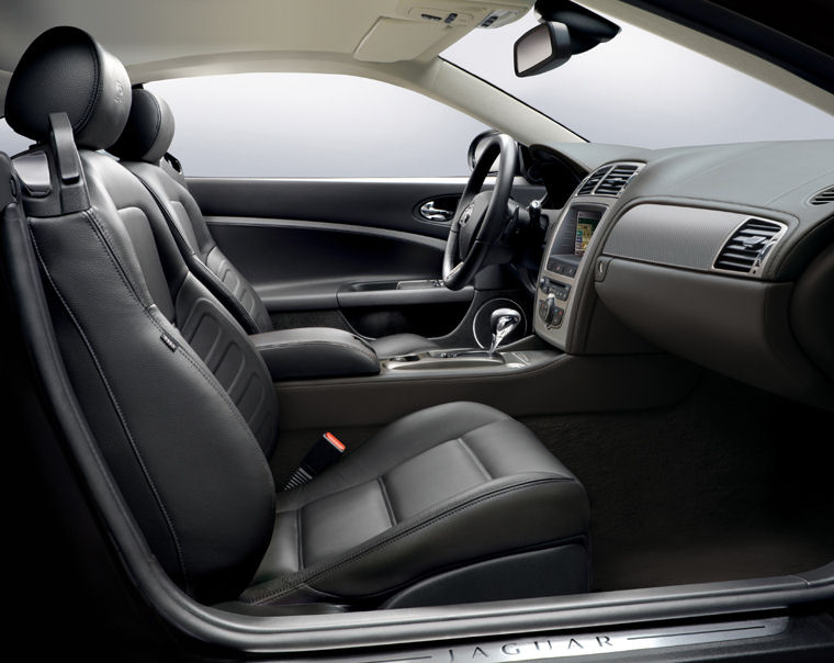 2008 Jaguar XKR Front Seats Picture