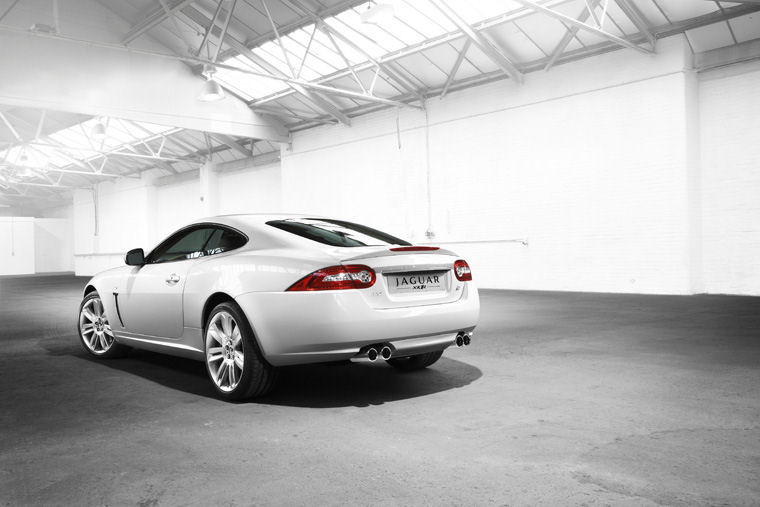 2011 Jaguar XKR Picture