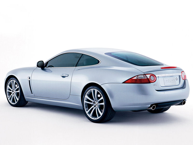 Jaguar XK Desktop Wallpaper