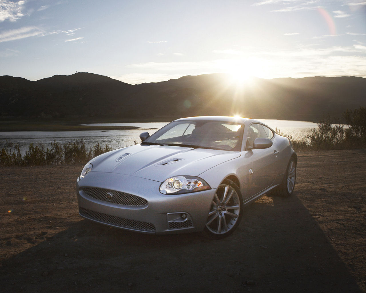 Jaguar XK Desktop Wallpaper