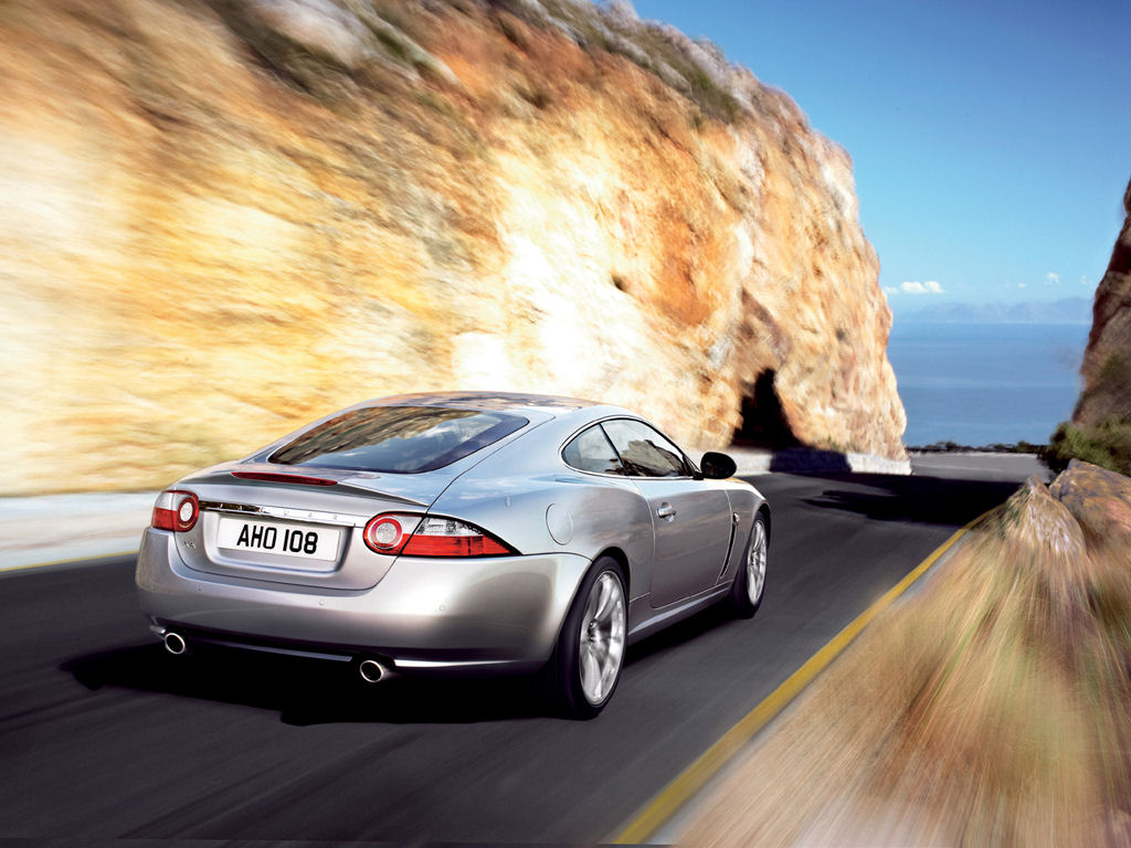 Jaguar XK Desktop Wallpaper