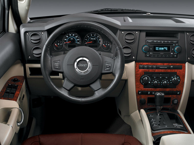 2008 Jeep Commander Limited 5.7 V8 4WD Cockpit Picture