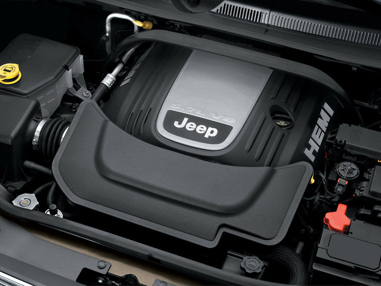 2009 Jeep Commander 5.7-liter V8 Hemi Engine Picture