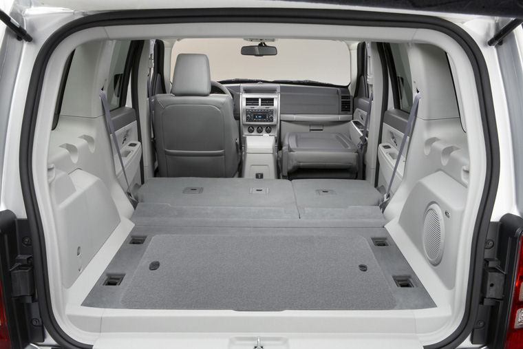 2008 Jeep Liberty Limited 4WD Trunk Picture