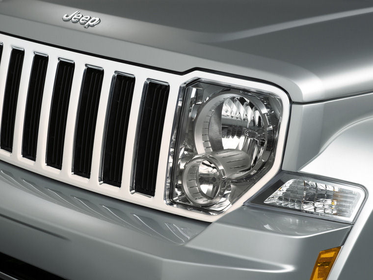 2009 Jeep Liberty Limited 4WD Headlight Picture