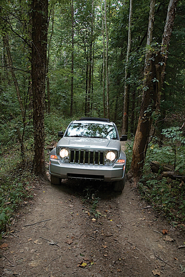 2010 Jeep Liberty Limited 4WD Picture