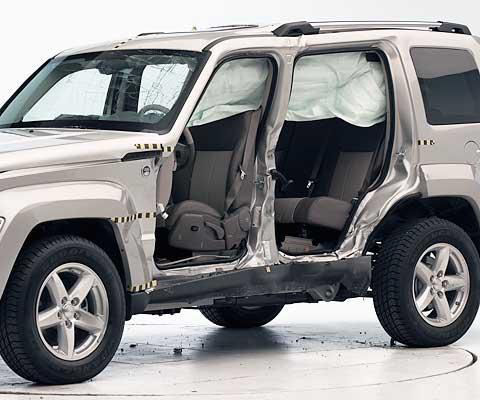 2010 Jeep Liberty IIHS Side Impact Crash Test Picture