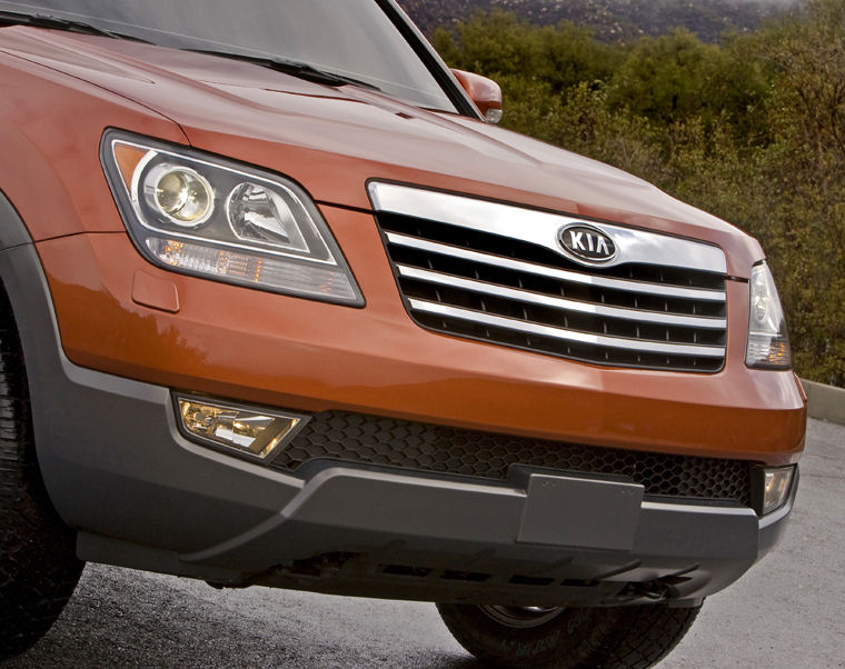 2009 Kia Borrego Headlights Picture