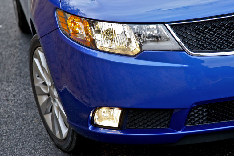 2010 Kia Forte SX Picture