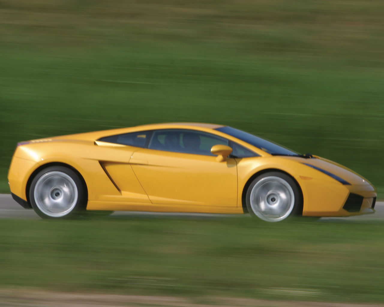 Lamborghini Gallardo Desktop Wallpaper