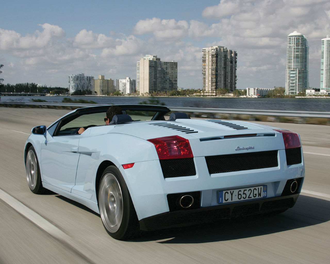 Lamborghini Gallardo Desktop Wallpaper