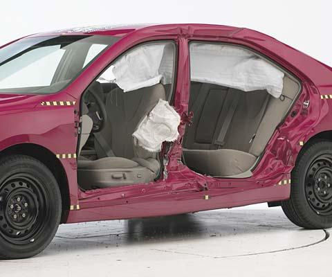 2008 Lexus ES 350 IIHS Side Impact Crash Test Picture