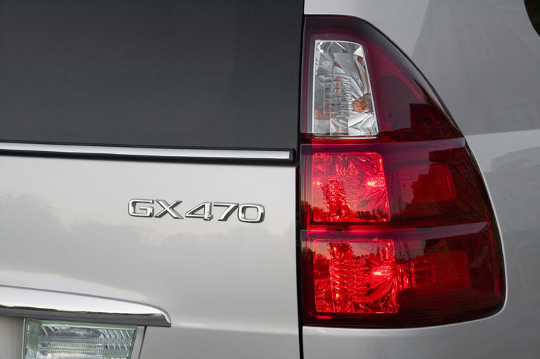 2008 Lexus GX 470 Tail Light Picture