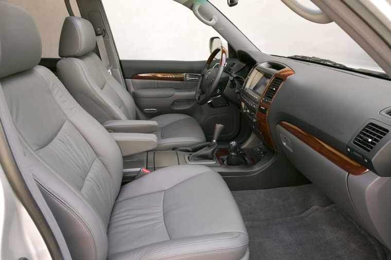 2009 Lexus GX 470 Front Seats Picture