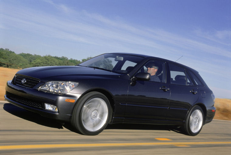 2002 Lexus IS 300 SportCross Picture