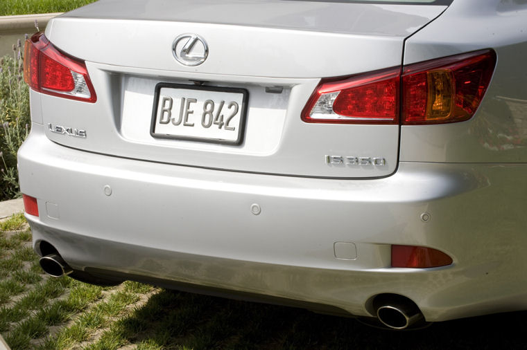 2010 Lexus IS 350 Tail Lights Picture