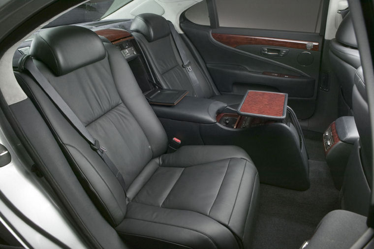 2008 Lexus LS 460L Rear Seats Picture