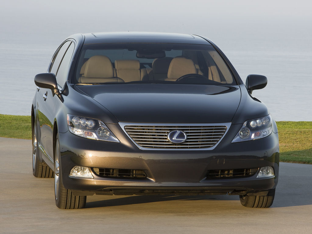 Lexus LS Desktop Wallpaper