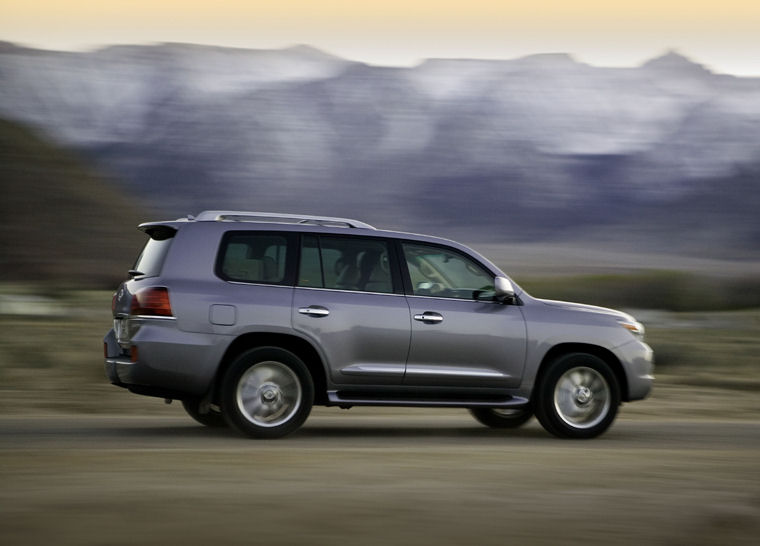 2008 Lexus LX 570 Picture