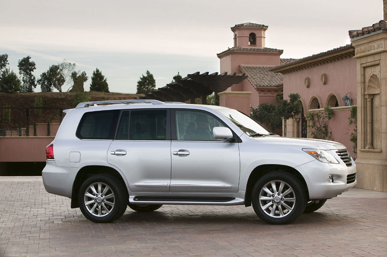 2008 Lexus LX 570 Picture