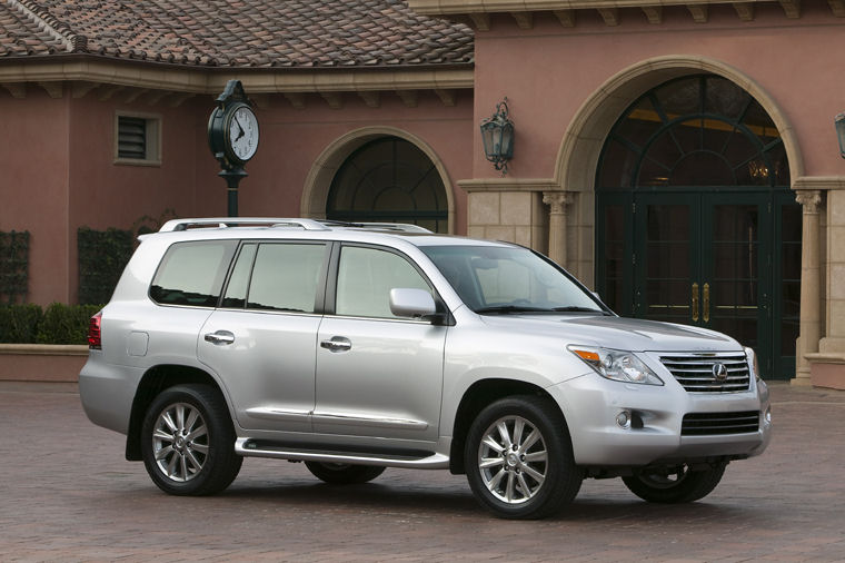 2010 Lexus LX 570 Picture